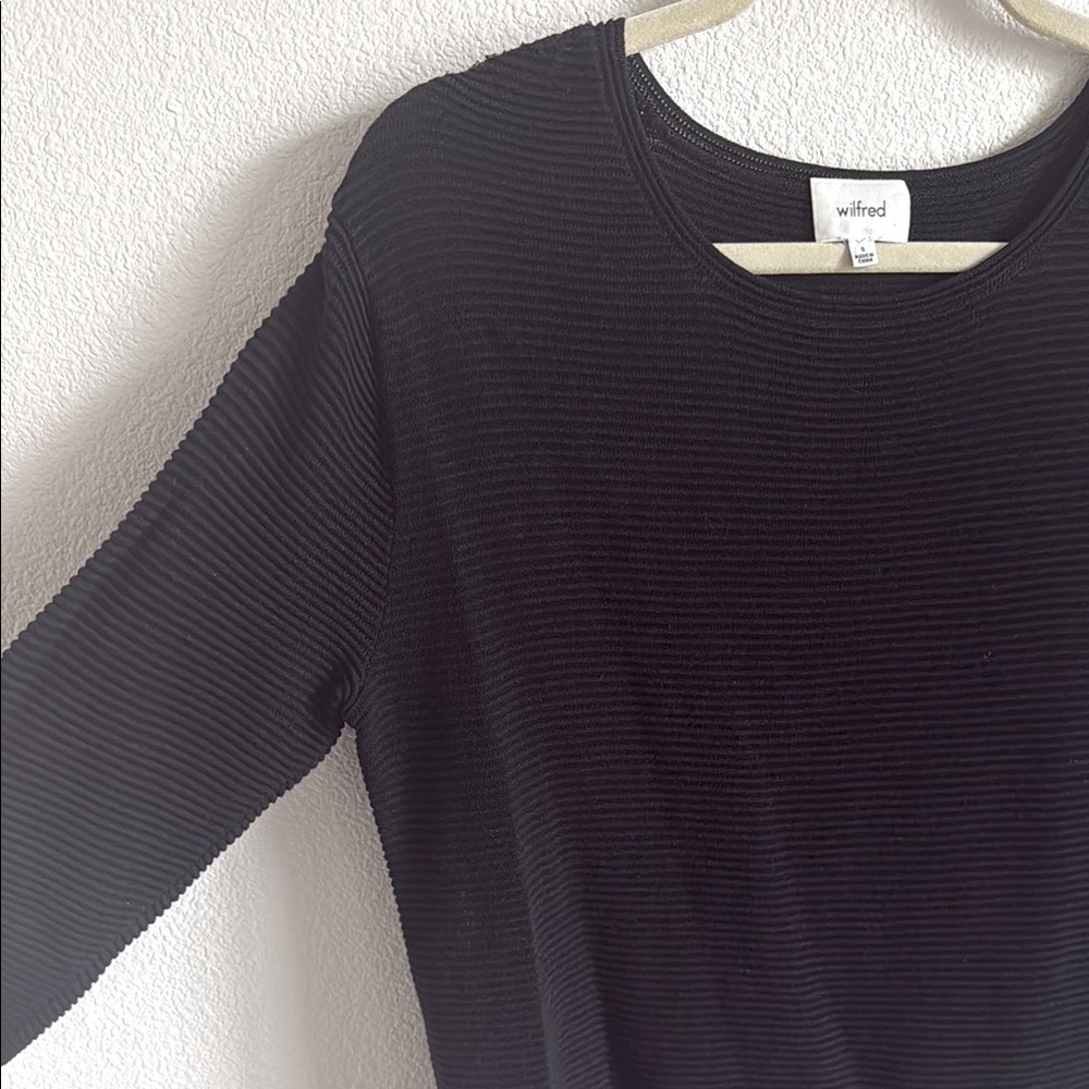 Wilfred Aritzia Black Ribbed Women's Top